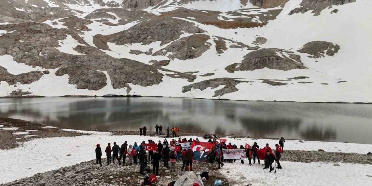 Aladağlar’da ‘Türkiye’nin Gücü Gençliği’ Tırmanışı