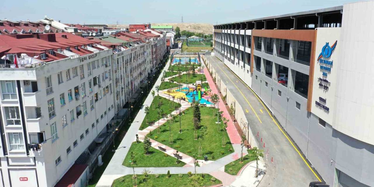 Sultangazi Cebeci Mahallesi’ne Yepyeni Bir Park Ve Yeşil Alan