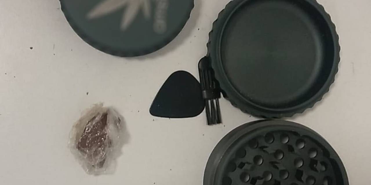 Fatih’te "Yol Ortasına Park" Tartışmasında Arbede Çıktı, 2 Polis Yaralandı, 3 Şüpheli Gözaltına Alındı