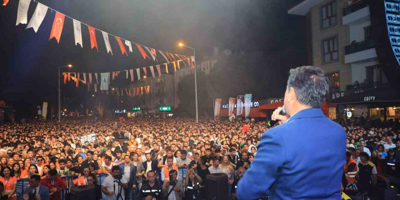 Başkan Aras: “Cumhuriyetimiz Ve Ülkemiz Siz Gençlere Emanet”