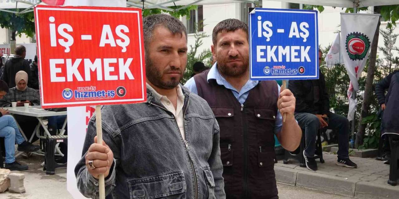 Van’da İşten Çıkarılan İşçilerin Oturma Eylemi Devam Ediyor