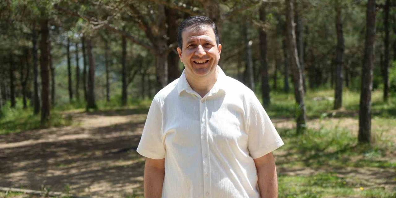 Türk Halk Müziği Sanatçısı Harikases’ten Sanat Camiasına Çağrı: “Filistin Konusunda Daha Duyarlı Olmalıyız”