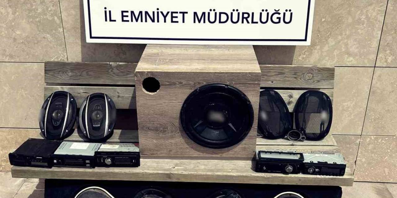 Otomobil Ve Kamyonları Soyan Şahısları Polis Yakaladı