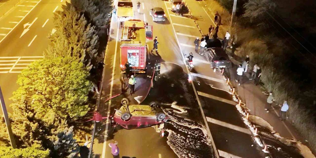 Önündeki Araca Arkadan Çarptı, Yarasını Unutup Basına Bağırdı