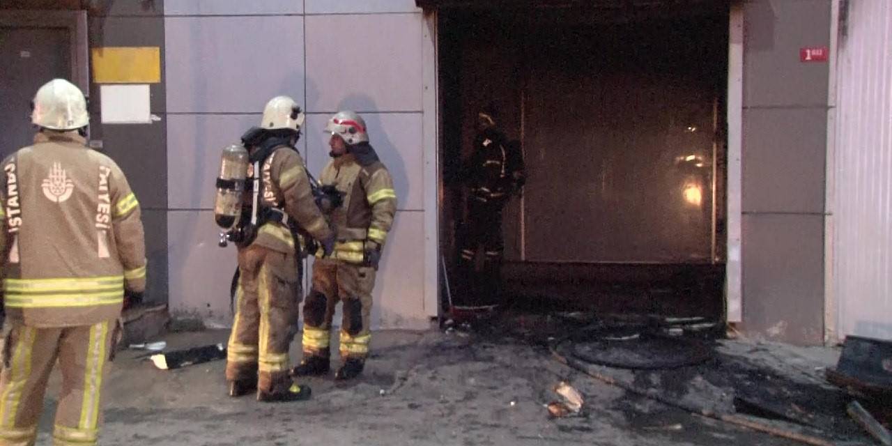 Sultanbeyli’de Soğuk Hava Deposunda Yangın