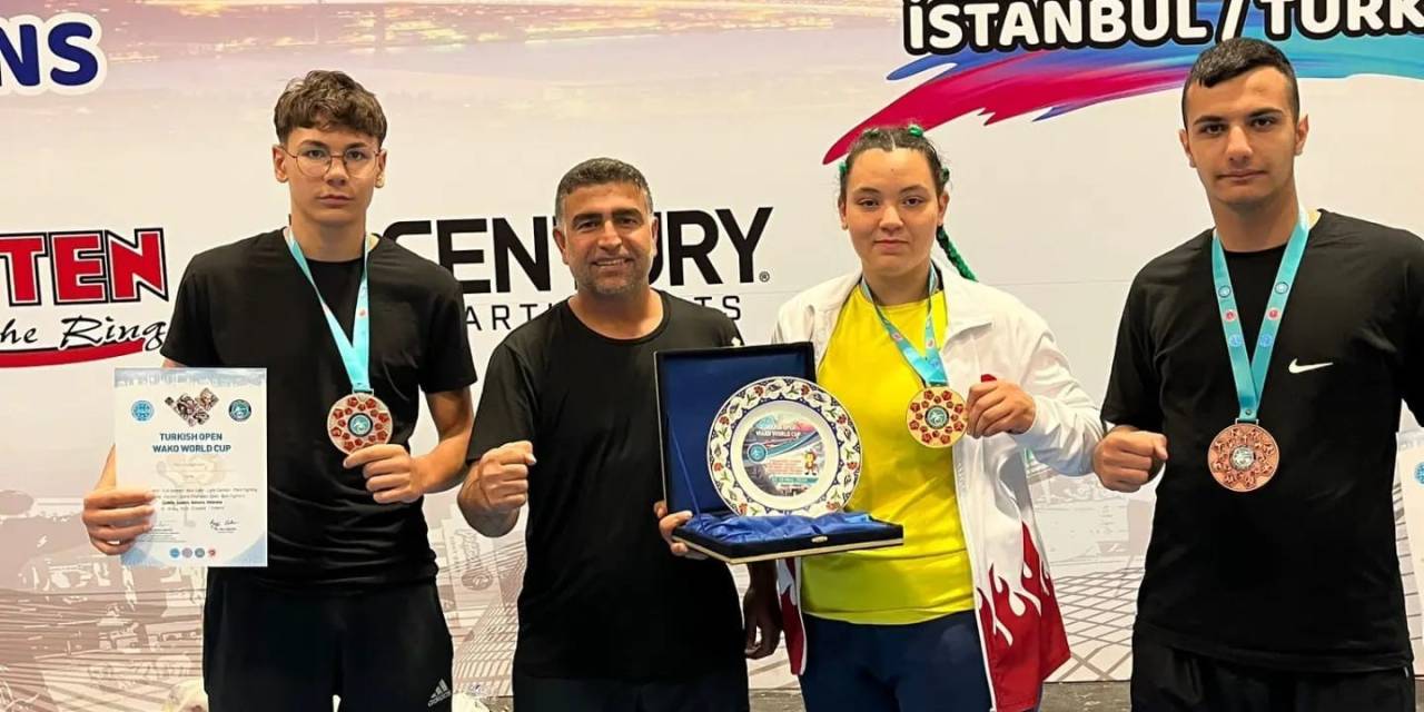 Söke’ye Kick Boks’ta Üç Dünya Derecesi