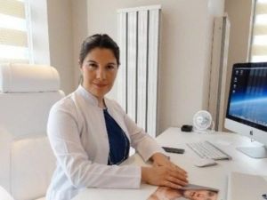 Büyük Göğüsler Özgüveni Arttırıyor