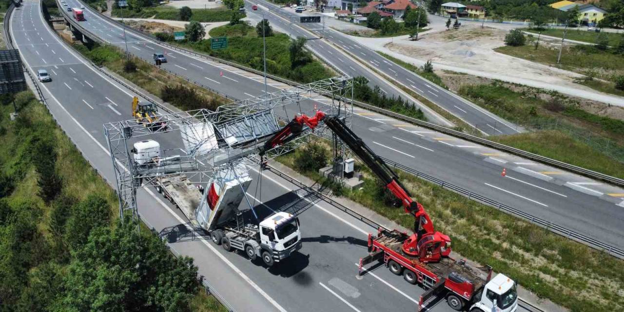 Damperi Açık Kalınca Havada Askıda Kaldı