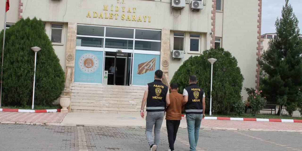 Mardin’de Eşini 10 Yerinden Bıçaklayan Zanlı Yurt Dışına Kaçmaya Çalışırken Yakalandı