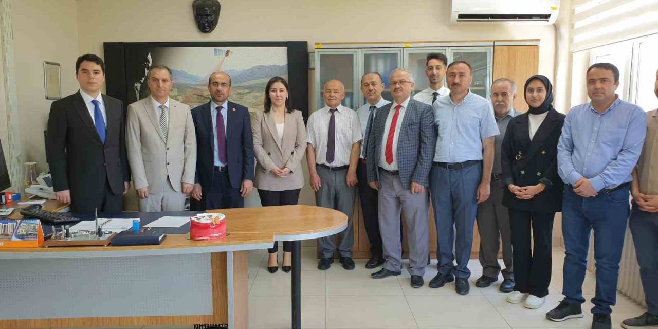 Tapu Ve Kadastro’nun 177. Yılı Orhaneli’de Pasta Kesilerek Kutlandı