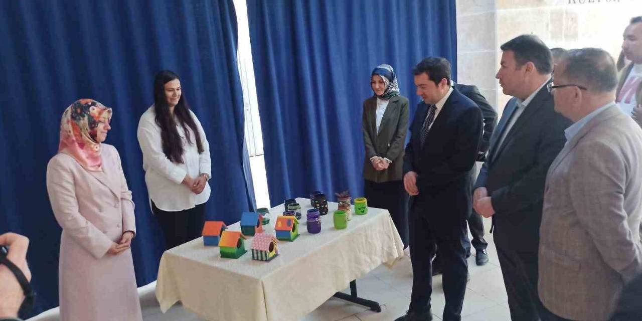 Devrekli Öğrencilerden Karma Sergi