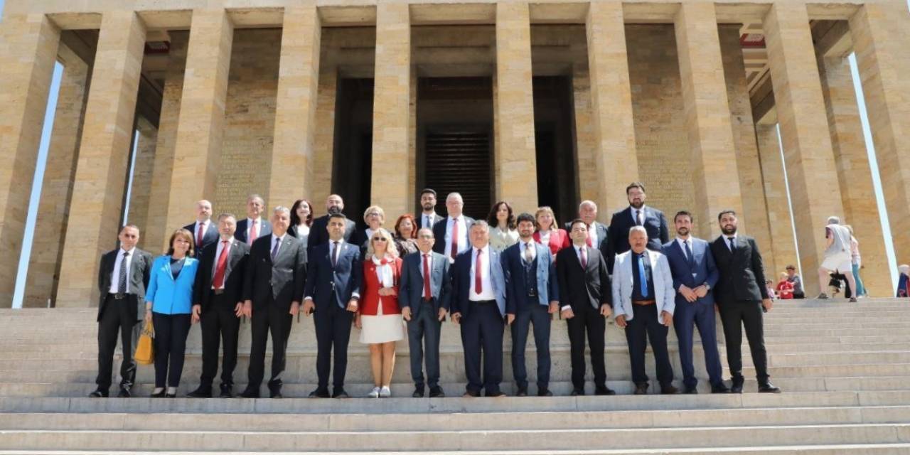 Başkan Mehmet Ertaş Anıtkabir’de