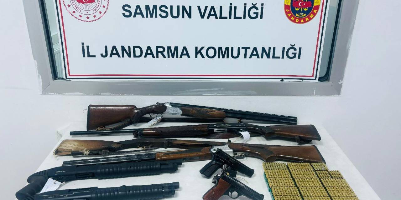 Jandarma Ekiplerinden Silah Ve Mühimmat Operasyonu