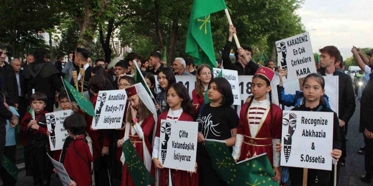 Çerkes Soykırımı’nda Hayatını Kaybedenler İçin Yürüdüler