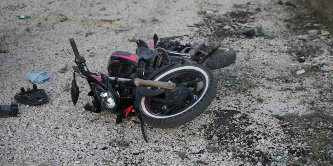Kırıkkale’de Motosiklet Kazası: 2 Genç Ağır Yaralandı