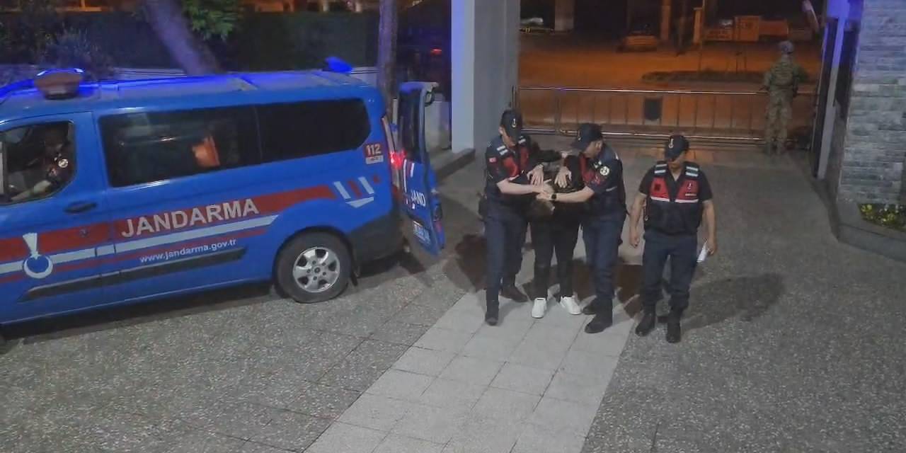 Taksiciyi 20 Yerinden Bıçaklayıp Gasp Eden 19 Yaşındaki Saldırgan, Böyle Gözaltına Alındı