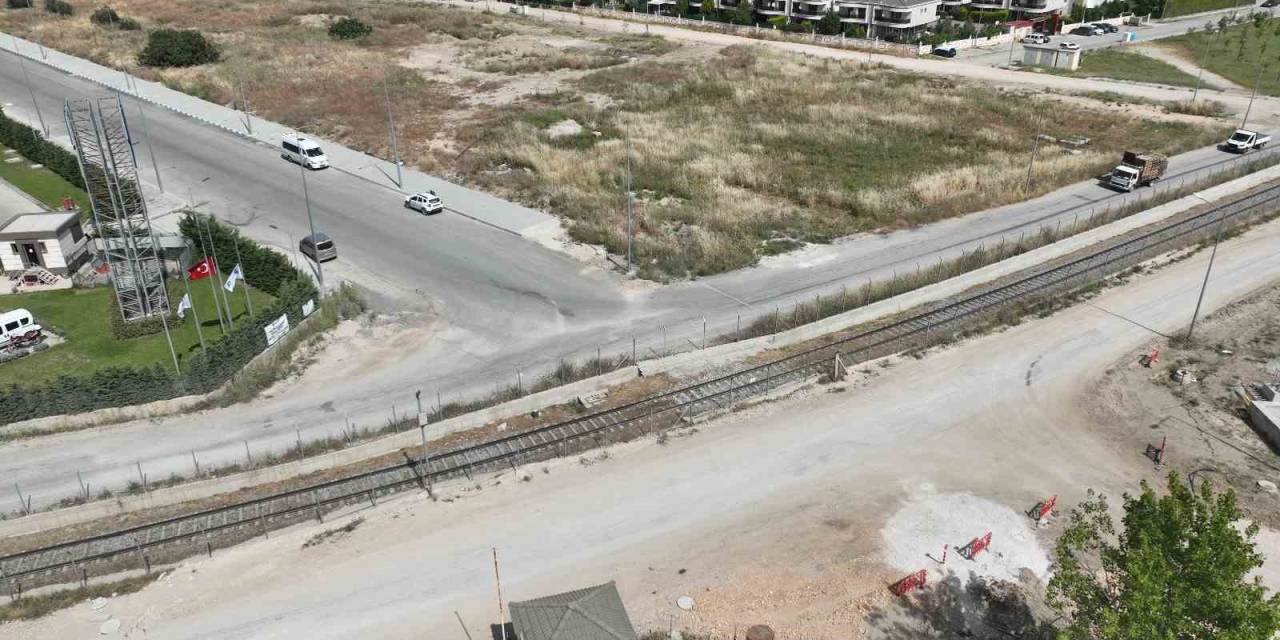 Muradiye’deki Hemzemin Geçit Sorunu Çözülüyor