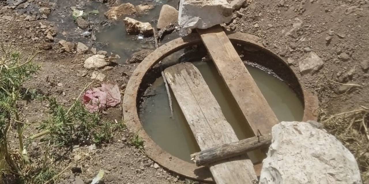 Mazıdağı’nda Taşan Kanalizasyon Tehlike Saçıyor