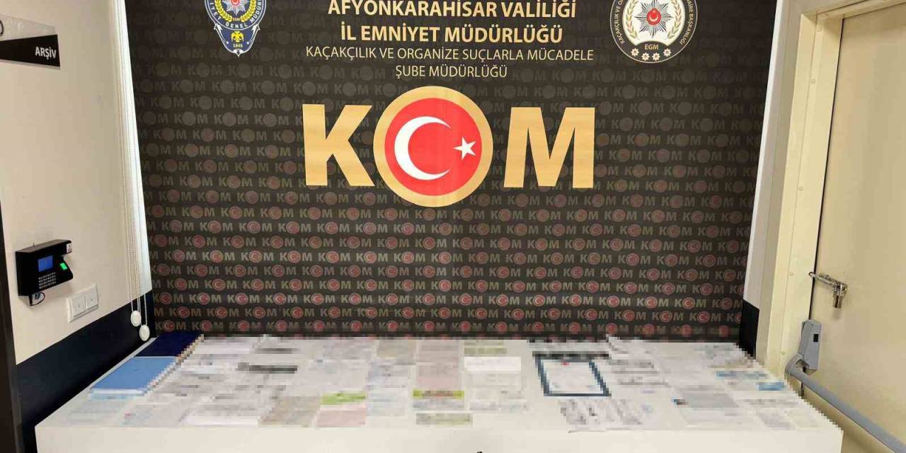 Polis, Tefecilikle 25 Milyonluk Vurgun Yapan 9 Kişiyi Yakaladı