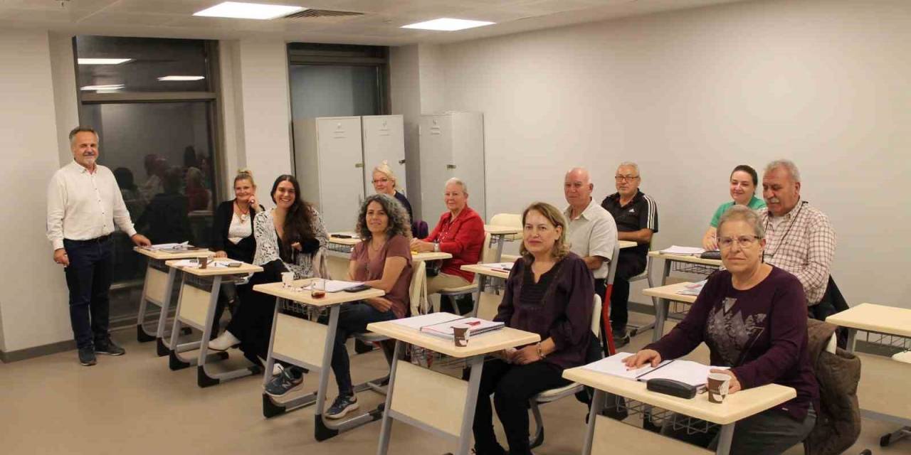 Seçuk’ta Dünya Dilleri İle Köprüler Kuruluyor