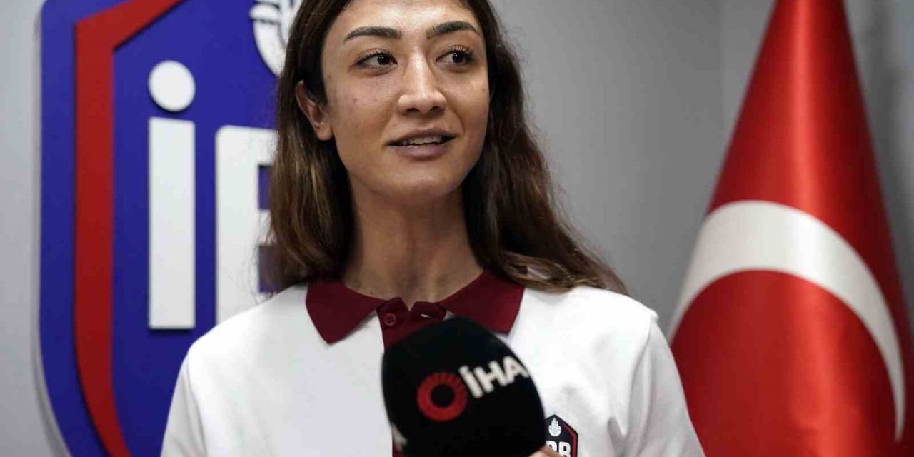 Nafia Kuş: "Kariyerimde Tek Eksik Olan Madalyayı 90 Gün Sonra Kazanacağımı Düşünüyorum"