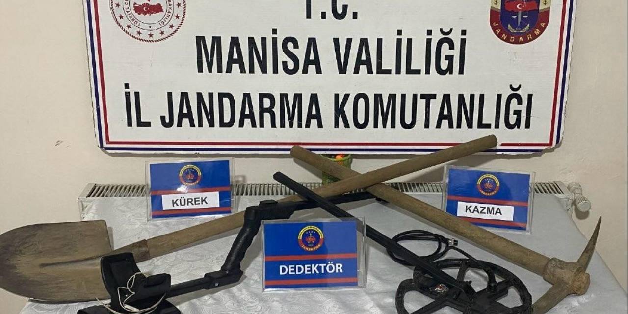 Defineciler Suçüstü Yakalandı