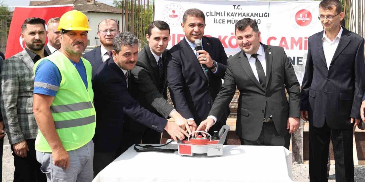 Deprem Sonrası Yıkılan Camiler Tek Tek Yapılıyor