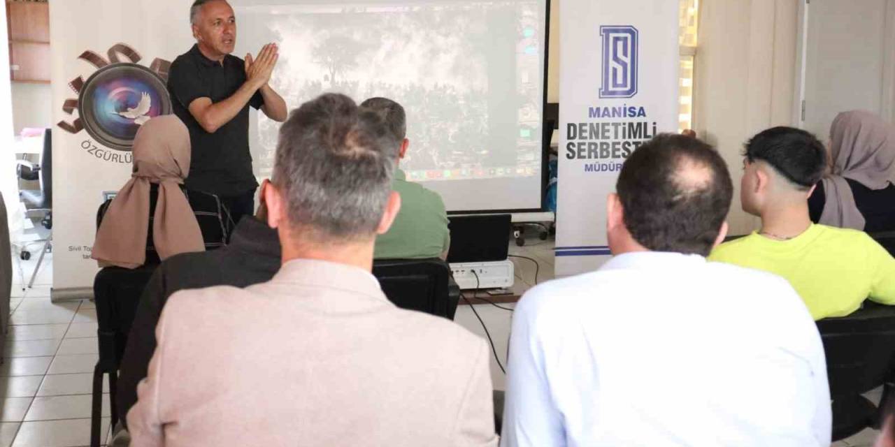 Ödüllü Fotoğrafçı Denetimli Serbestlikte Söyleşiye Katıldı