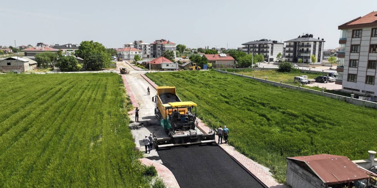 Karatay’da Asfalt Seferberliği Sürüyor