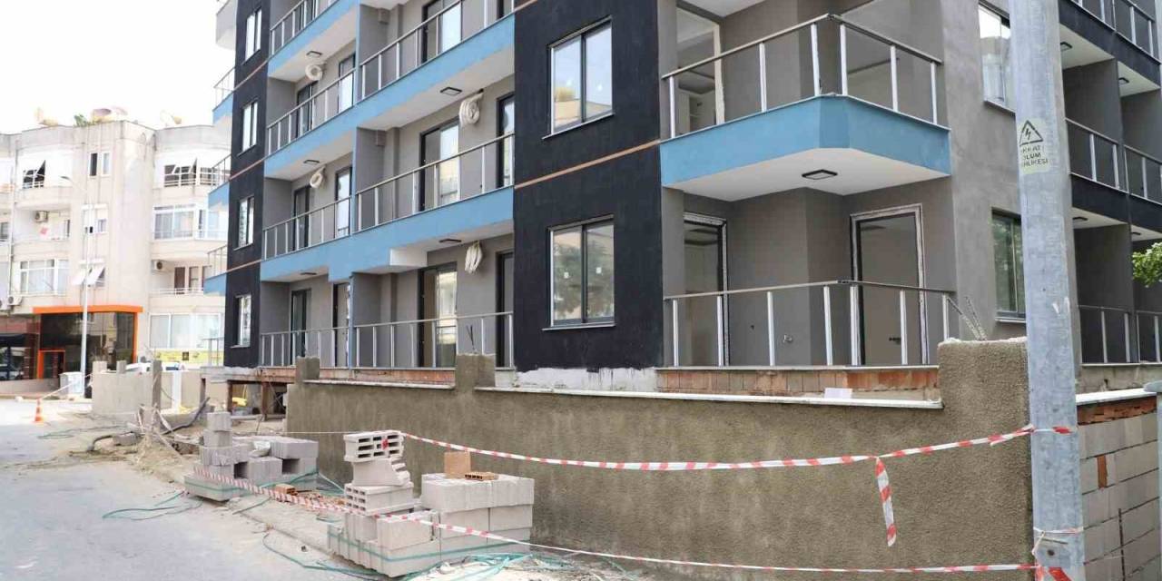 Alanya’da Kirişleri Kesilen Bina Mühürlendi