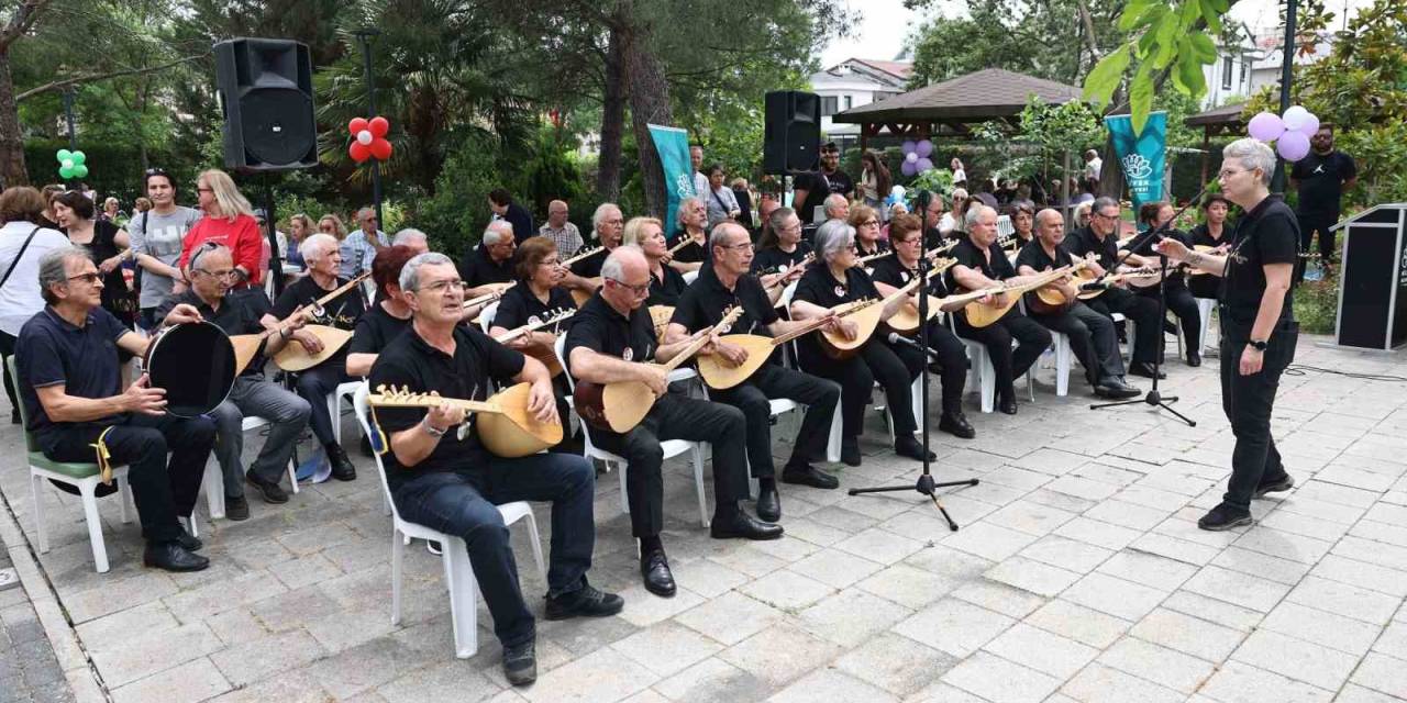 Olgun Gençler Yetenekleriyle Beğeni Topladı