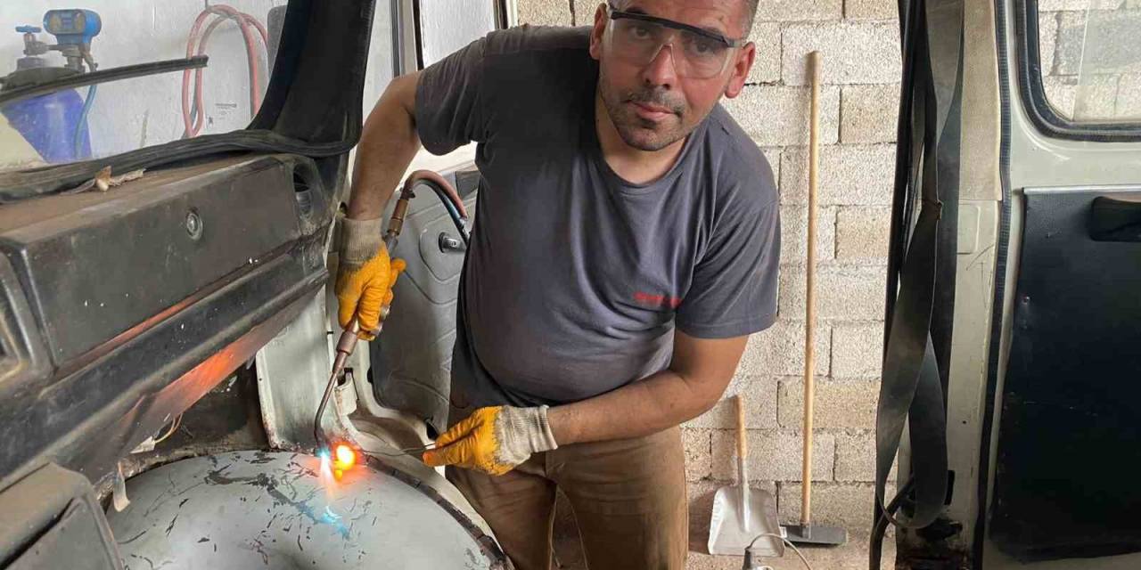 ’sen Beni Tanımadın Mı’ Deyip Oto Tamircisi, Kaportacı Ve Döşemeciyi 3 Bin 500 Tl Zarara Uğrattı