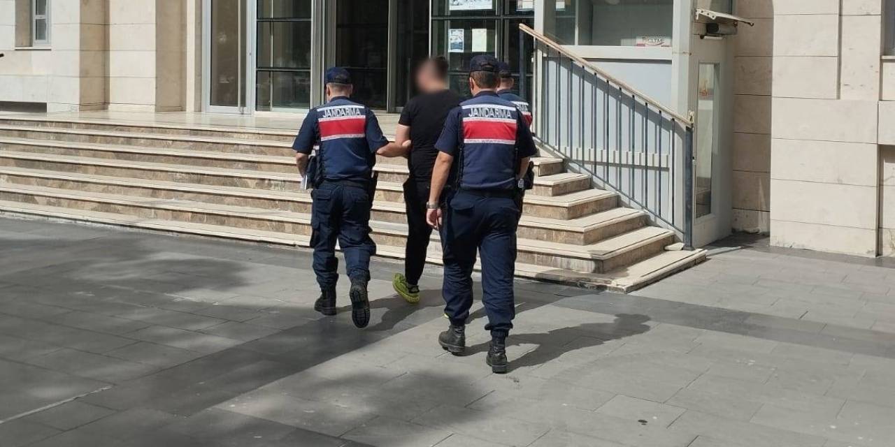 Jandarma Ekipleri Uyuşturucuya Geçit Vermiyor