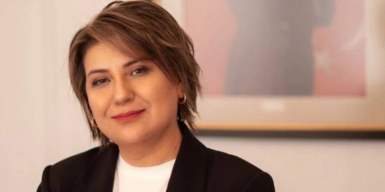 Eski Çankaya Belediye Başkan Yardımcısı Güner Evinin Balkondan Düşerek Hayatını Kaybetti