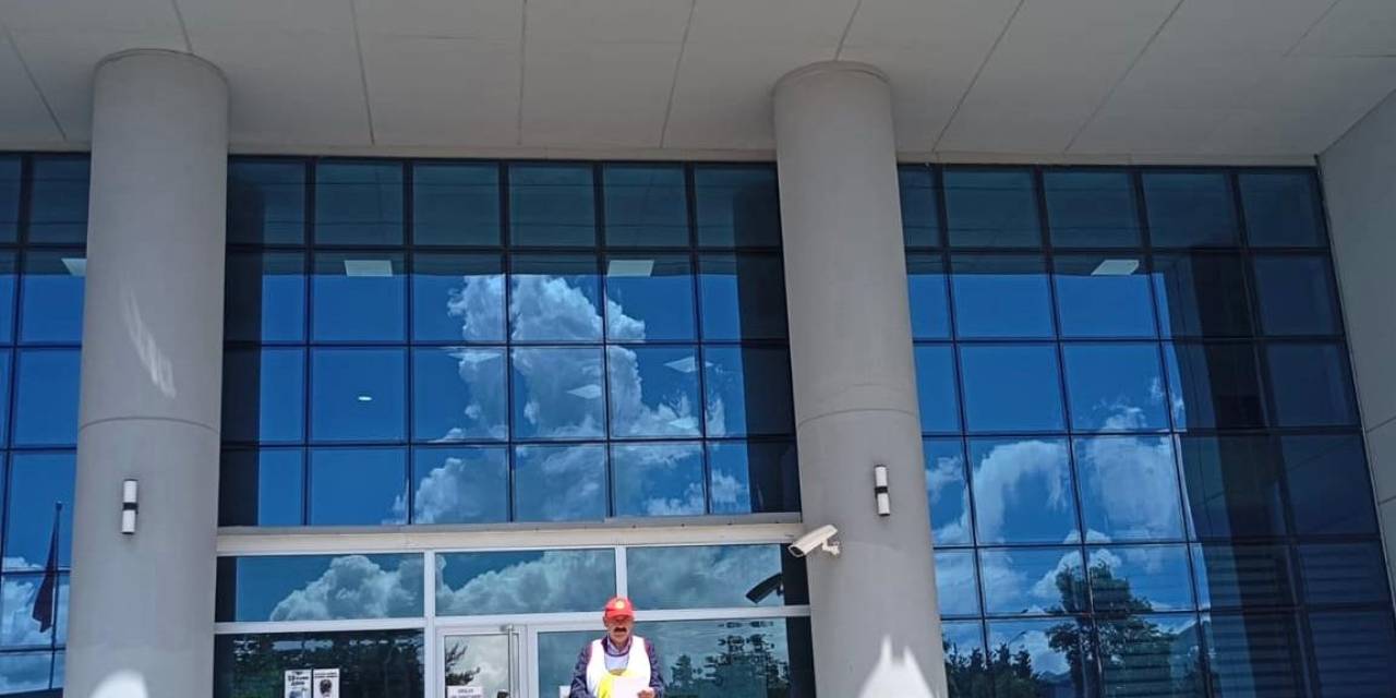 Tek Kişilik Basın Açıklaması