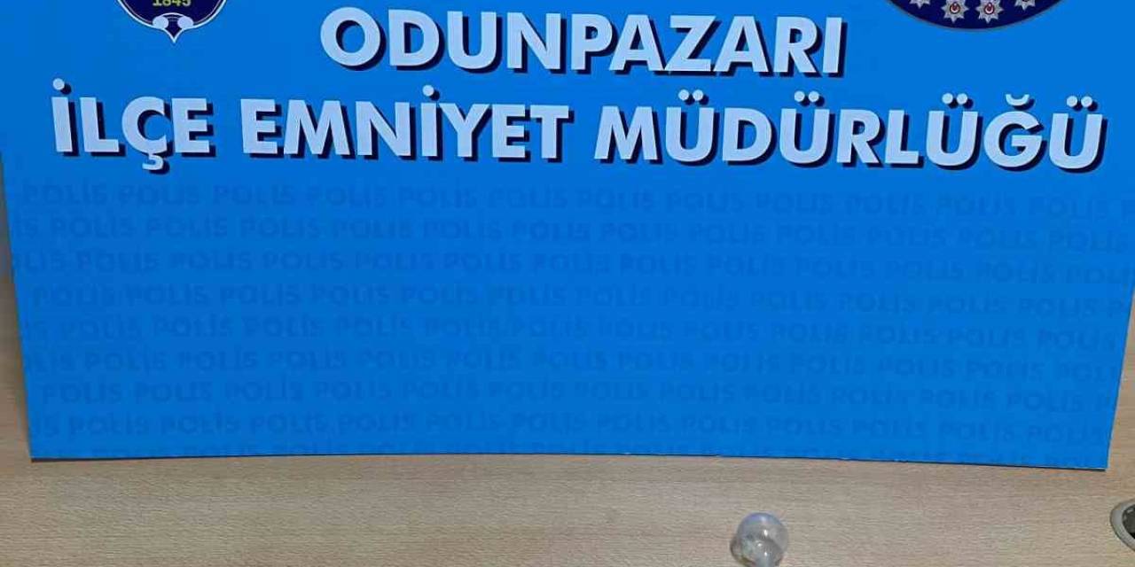 Polis Ekiplerinden Aranan Şahısların Yakalanmasına Yönelik Çalışma