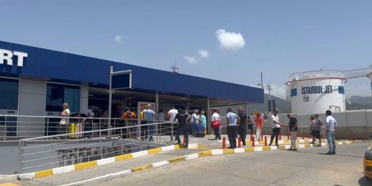 Yoğun Sis Thy Alanya Yolcularını Mağdur Etti