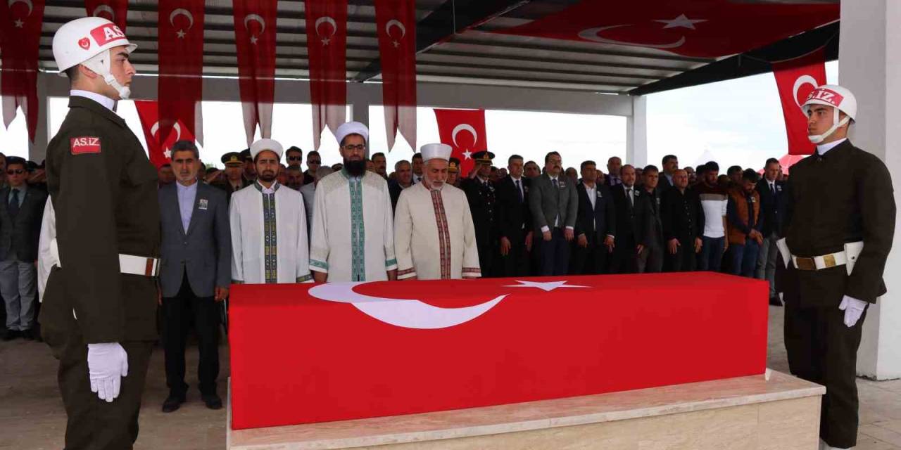 Iğdırlı Pençe-kilit Şehidine Gözyaşlarıyla Veda