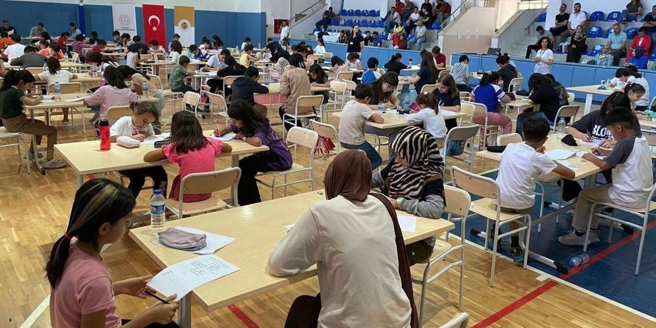 Kahta Bilsem Sudoku Yarışmasından Madalyalarla Döndü