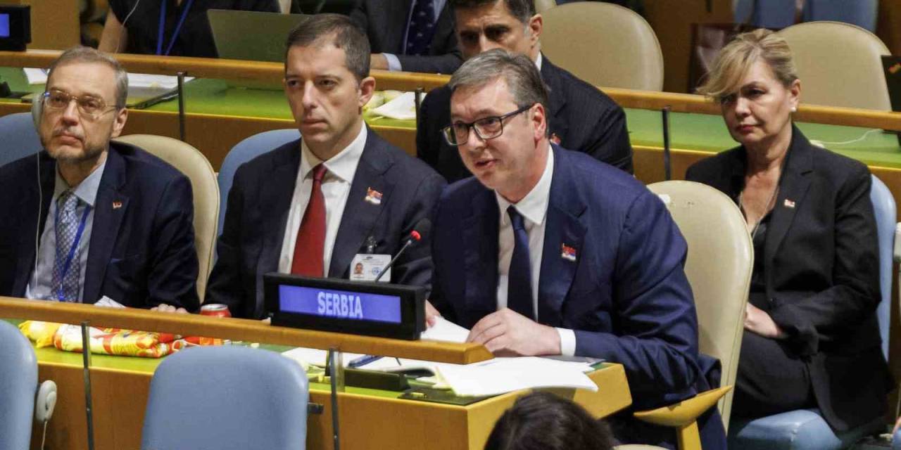 Sırbistan Cumhurbaşkanı Vucic, Srebrenitsa Tasarısının Başarısız Olduğunu İleri Sürdü