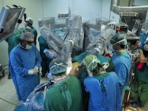 Adana’da Robotik Cerrahi Yöntemi İle Mide Küçültme Ameliyatı Yapıldı