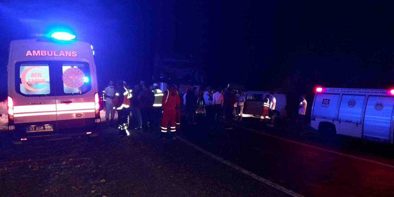 Kız İsteme Dönüşü Feci Kaza: 14 Yaralı