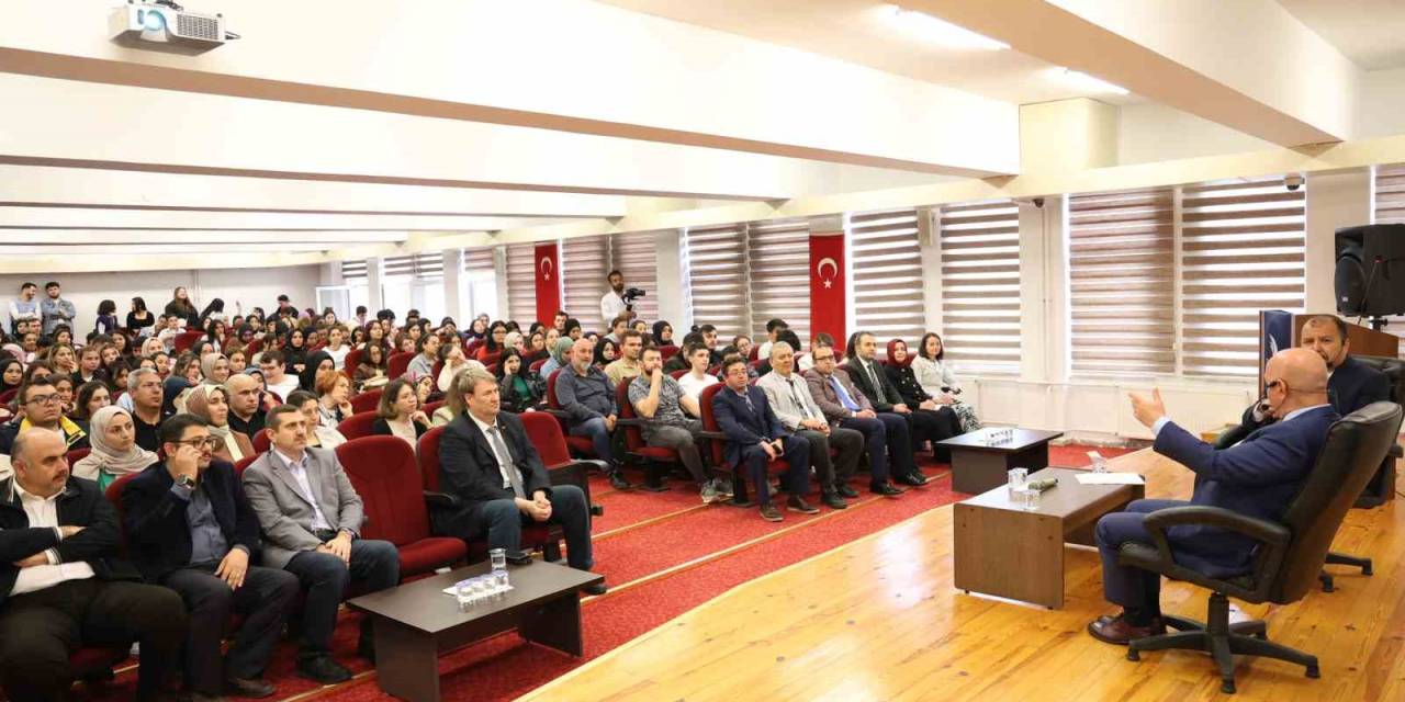 Sözbir “Başarıyı Etkileyen En Önemli Faktör Çalışmak”