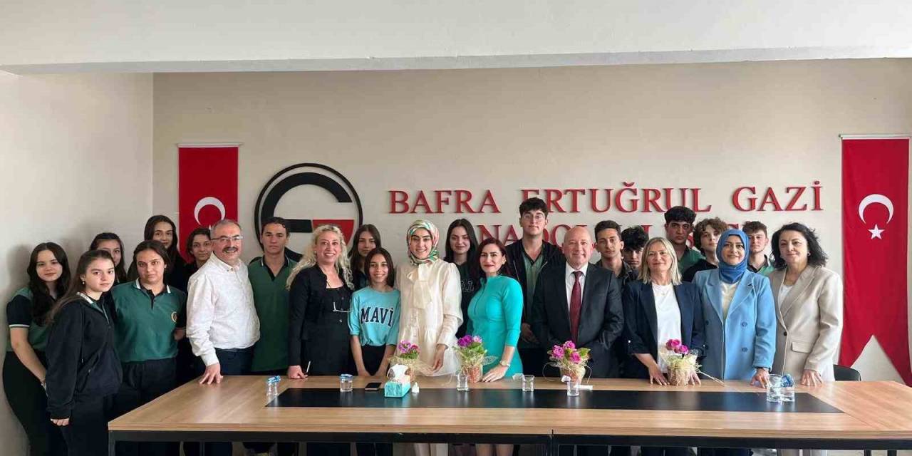 Lise Öğrencilerine Kariyer Gelişimi Ve Mesleki Eğitim Semineri