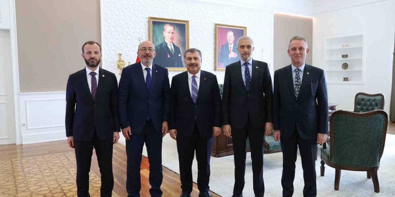 Kütahya Heyeti Sağlık Bakanı Fahrettin Koca’yla Görüştü