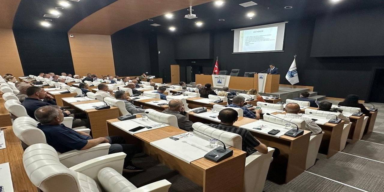 Vali İlhami Aktaş, Muhtarlarla Bir Araya Geldi