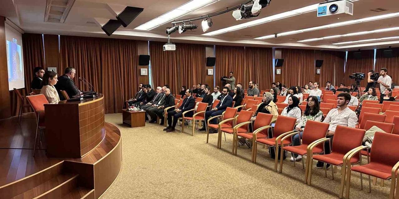 ‘Ulusal Uzay Mevzuatı Konferansı’ Anadolu Üniversitesi’nde Düzenlendi