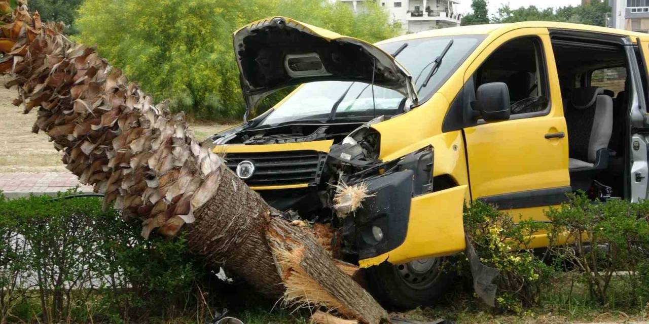 Kazayı Burnu Bile Kanamadan Atlattı