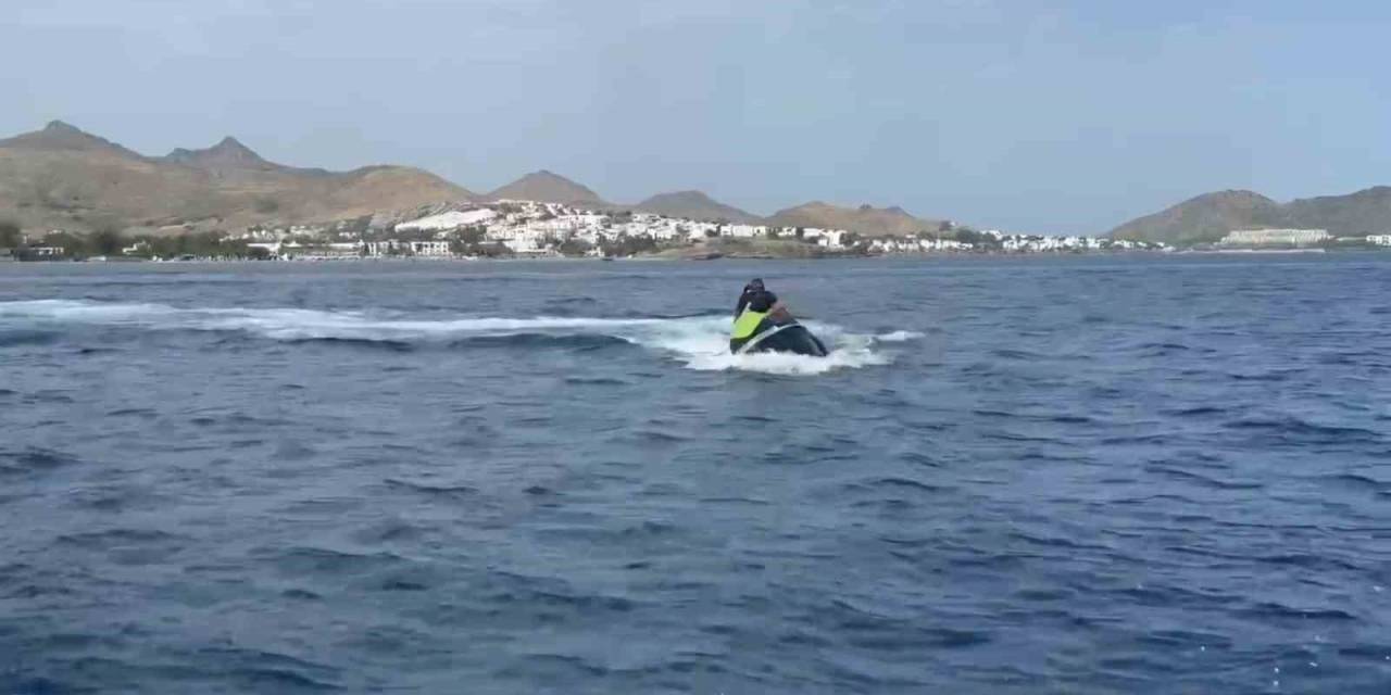 Jet Ski İle Kaçmaya Çalıştılar