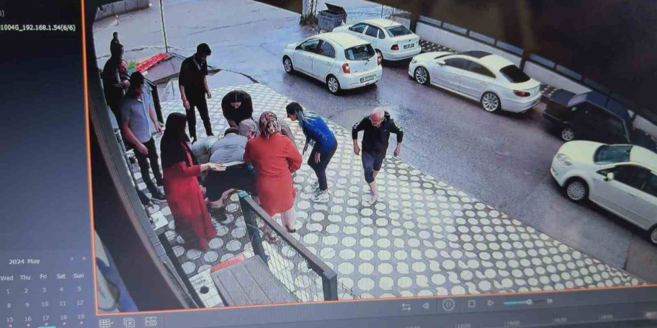 Ankara’da Sele Kapılan 2 Çocuk Hareket Halindeki Ve Park Halindeki Araçların Altına Sıkıştı